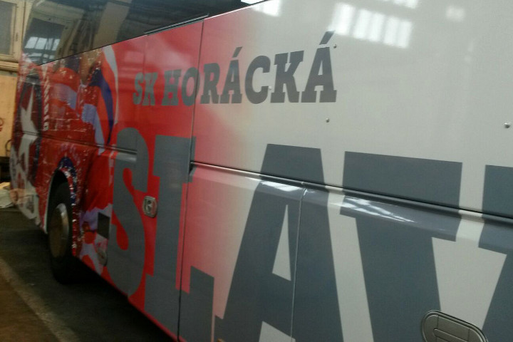 Nový klubový autobus bude brázdit republiku. Upozorní na klub, jeho výročí, i naše město